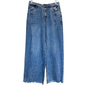 Aaron & Amber Women's High Rise Pleated Wide Leg Blue Jeans w/ Raw Hem - Medium